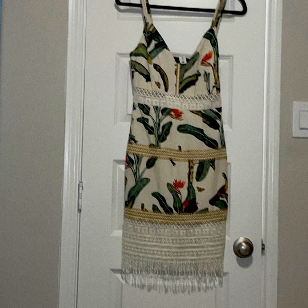 PatBo USSize:4 (Brazil size 36) crochet dress in ecru color with tropical print.